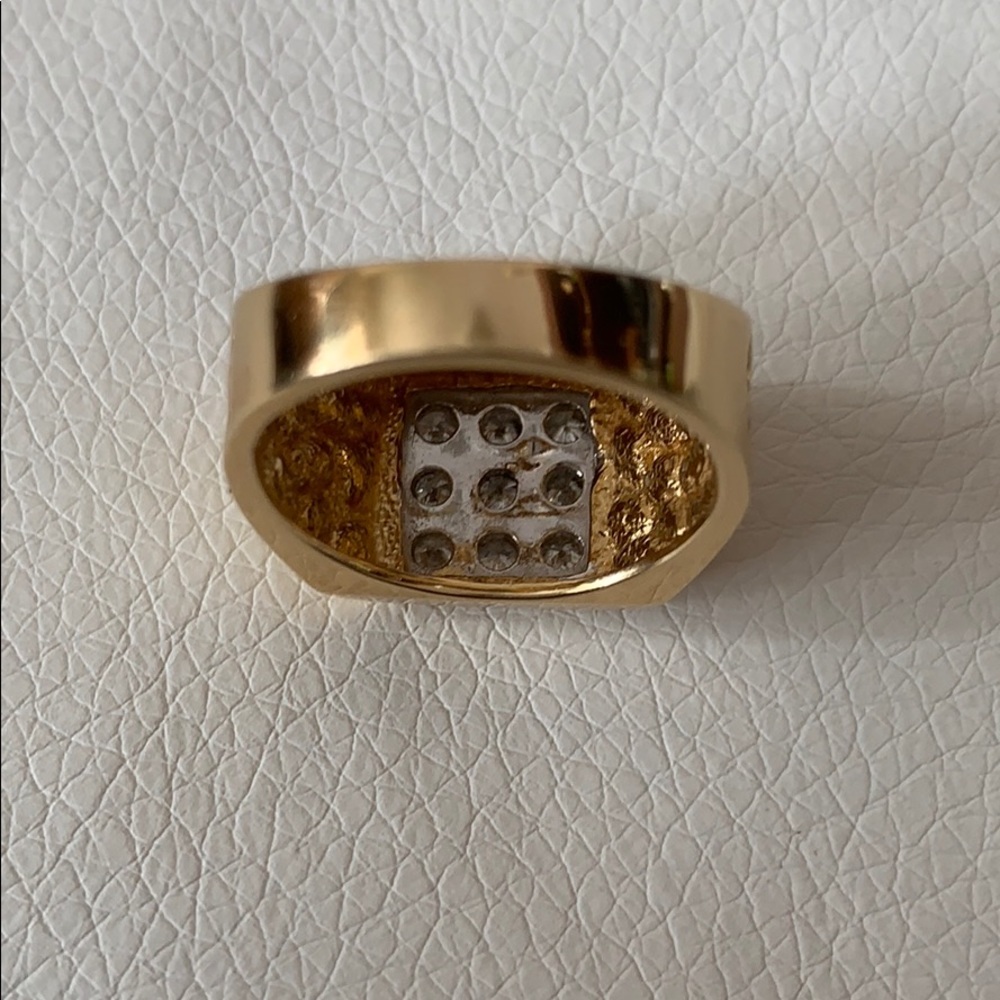 14k Yellow Gold Diamond ring ~ Size 9 - Picture 8 of 8